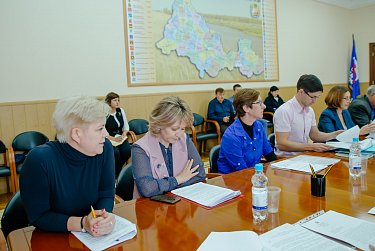 Заседание областного парламента будет проводиться не реже одного раза в три месяца